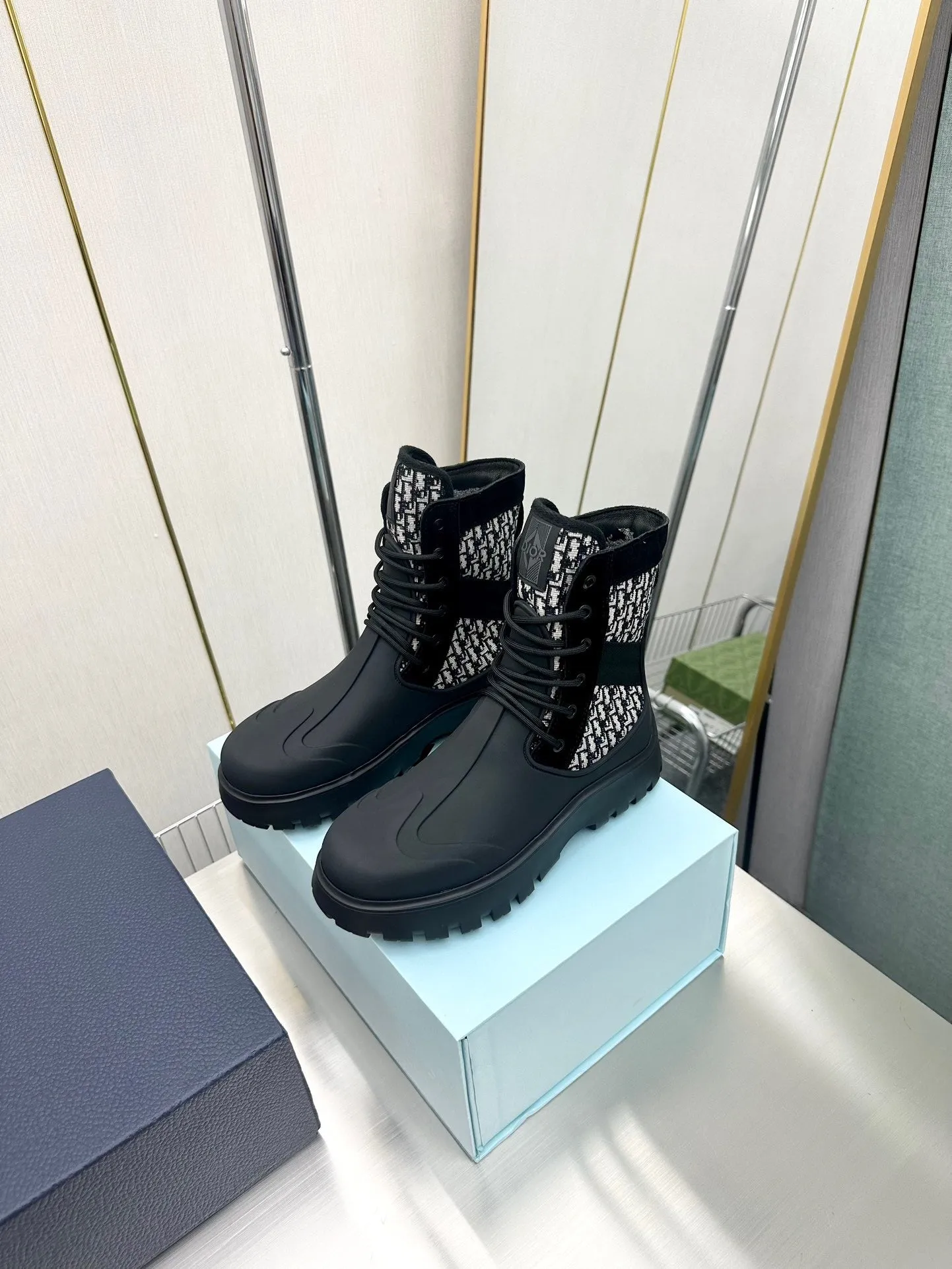 SE1211 DR D-Major Ankle Boot / Size5-10