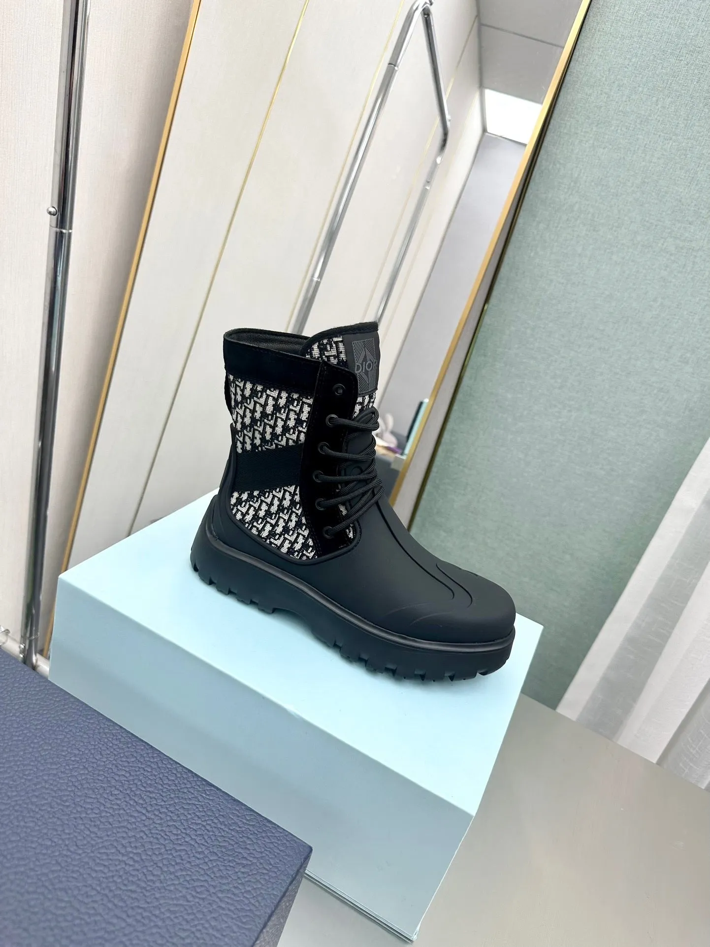 SE1211 DR D-Major Ankle Boot / Size5-10